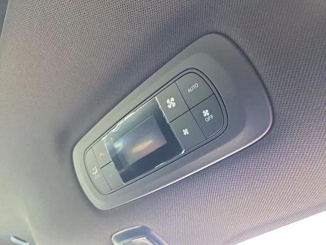 2026 Chrysler Pacifica Limited AWD