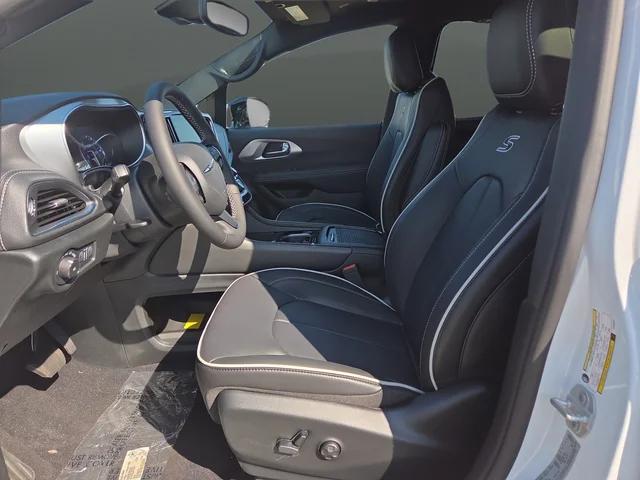 2026 Chrysler Pacifica Limited AWD