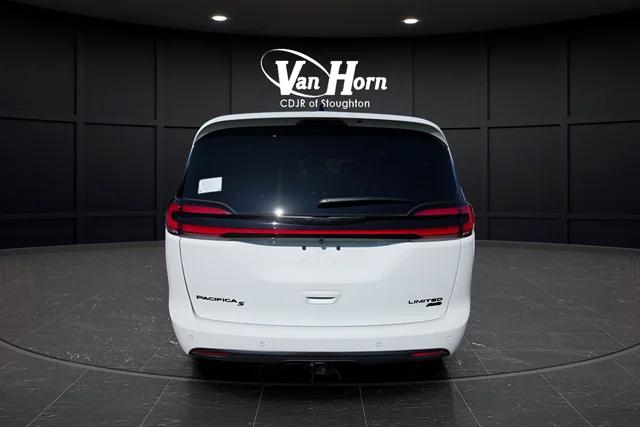 2026 Chrysler Pacifica Limited AWD