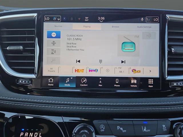 2026 Chrysler Pacifica Limited AWD