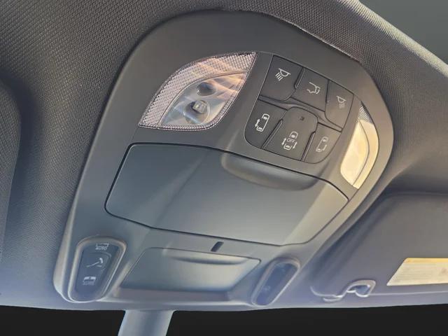 2026 Chrysler Pacifica Limited AWD