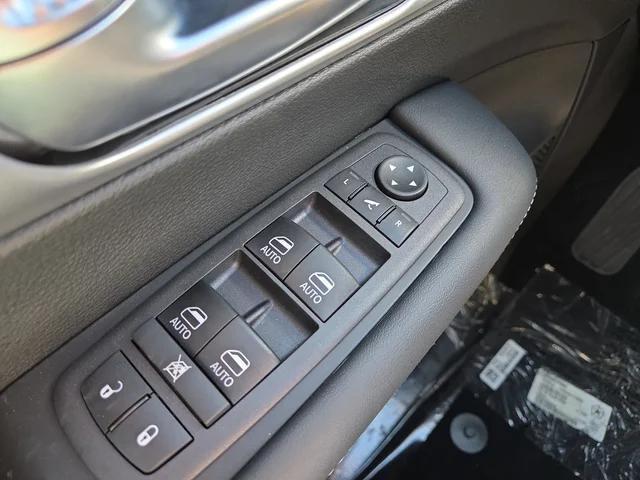 2026 Chrysler Pacifica Limited AWD