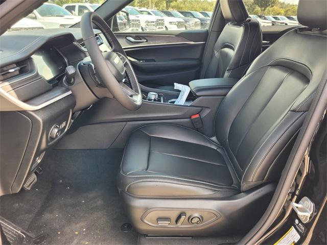 2025 Jeep Grand Cherokee GRAND CHEROKEE L LIMITED 4X2