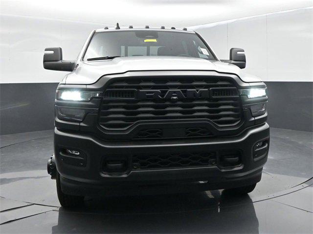2026 RAM Ram 3500 RAM 3500 TRADESMAN CREW CAB 4X4 8 BOX