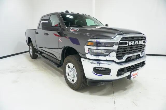 2026 RAM Ram 2500 RAM 2500 TRADESMAN CREW CAB 4X4 64 BOX