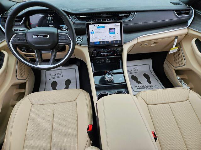 2025 Jeep Grand Cherokee Limited 4x2