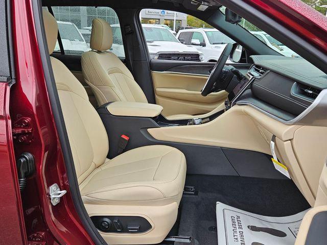 2025 Jeep Grand Cherokee Limited 4x2