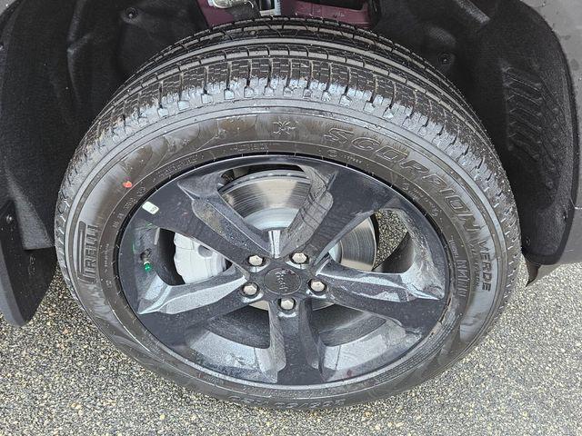 2025 Jeep Grand Cherokee Limited 4x2
