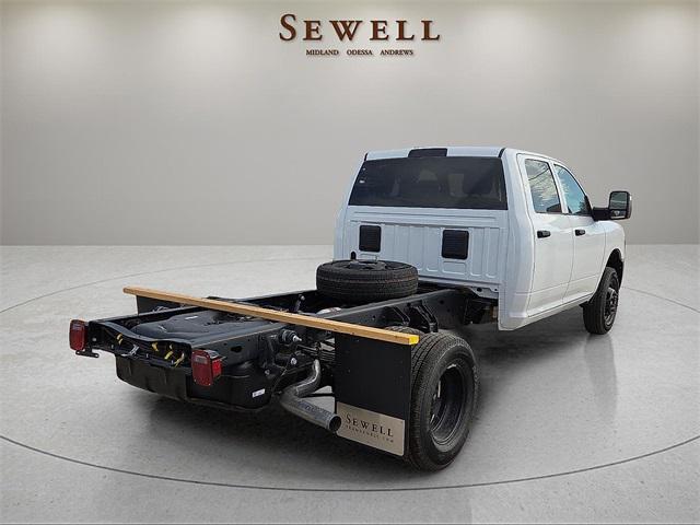 2026 RAM Ram 3500 Chassis Cab RAM 3500 TRADESMAN CREW CAB CHASSIS 4X4 60 CA