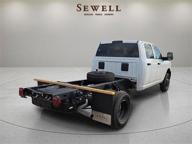 2026 RAM Ram 3500 Chassis Cab RAM 3500 TRADESMAN CREW CAB CHASSIS 4X4 60 CA