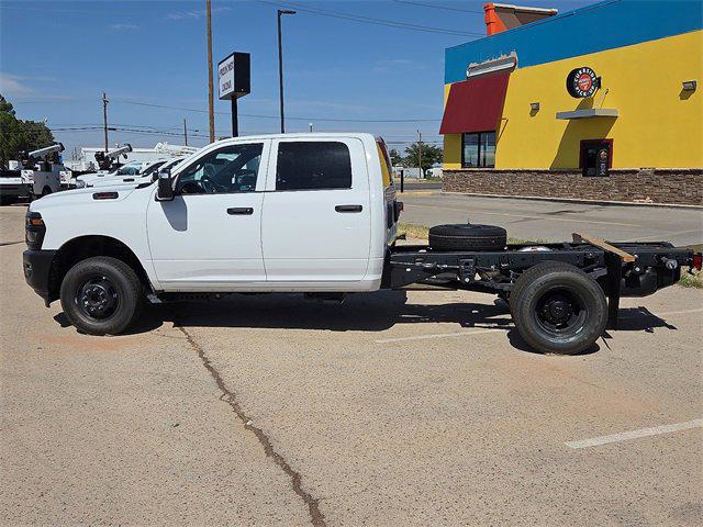 2026 RAM Ram 3500 Chassis Cab RAM 3500 TRADESMAN CREW CAB CHASSIS 4X4 60 CA