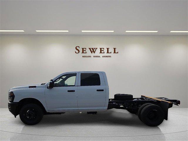 2026 RAM Ram 3500 Chassis Cab RAM 3500 TRADESMAN CREW CAB CHASSIS 4X4 60 CA
