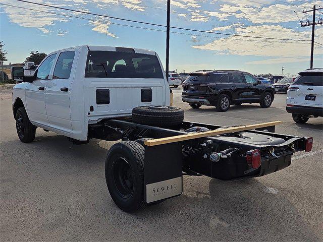 2026 RAM Ram 3500 Chassis Cab RAM 3500 TRADESMAN CREW CAB CHASSIS 4X4 60 CA