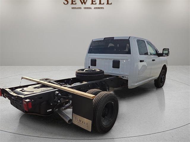 2026 RAM Ram 3500 Chassis Cab RAM 3500 TRADESMAN CREW CAB CHASSIS 4X4 60 CA 2026 RAM Ram 3500 Chassis Cab RAM 3500 TRADESMAN CREW CAB CHASSIS 4X4 60 CA