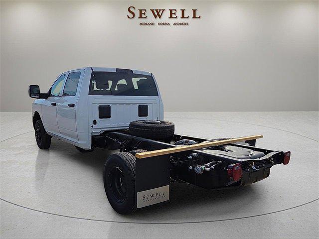 2026 RAM Ram 3500 Chassis Cab RAM 3500 TRADESMAN CREW CAB CHASSIS 4X4 60 CA 2026 RAM Ram 3500 Chassis Cab RAM 3500 TRADESMAN CREW CAB CHASSIS 4X4 60 CA