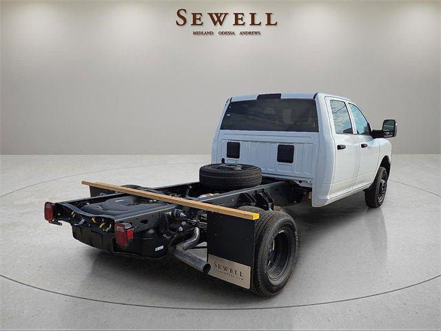 2026 RAM Ram 3500 Chassis Cab RAM 3500 TRADESMAN CREW CAB CHASSIS 4X4 60 CA 2026 RAM Ram 3500 Chassis Cab RAM 3500 TRADESMAN CREW CAB CHASSIS 4X4 60 CA