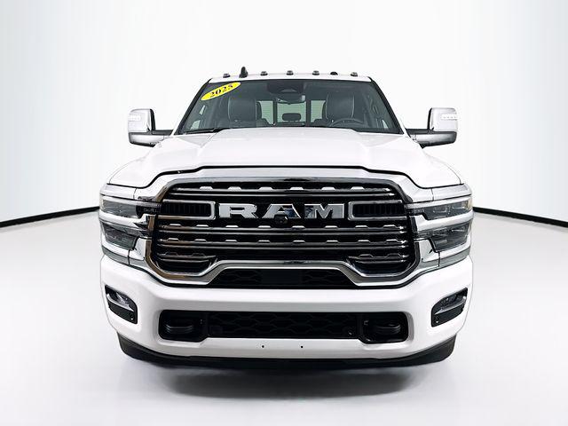 2026 RAM Ram 3500 RAM 3500 LIMITED CREW CAB 4X4 8 BOX 2026 RAM Ram 3500 RAM 3500 LIMITED CREW CAB 4X4 8 BOX