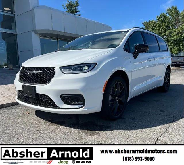 2026 Chrysler Pacifica PACIFICA LIMITED AWD