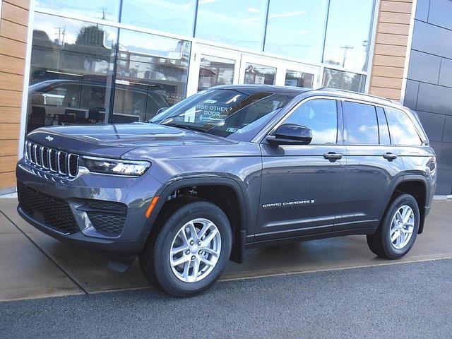 2025 Jeep Grand Cherokee GRAND CHEROKEE LAREDO X 4X4