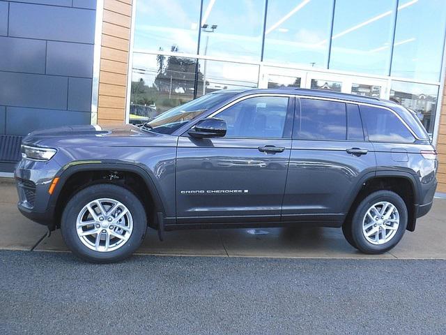 2025 Jeep Grand Cherokee GRAND CHEROKEE LAREDO X 4X4