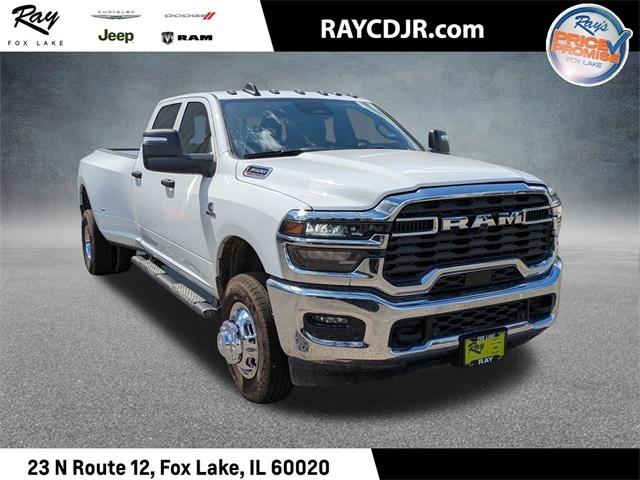 2026 RAM Ram 3500 RAM 3500 TRADESMAN CREW CAB 4X4 8 BOX