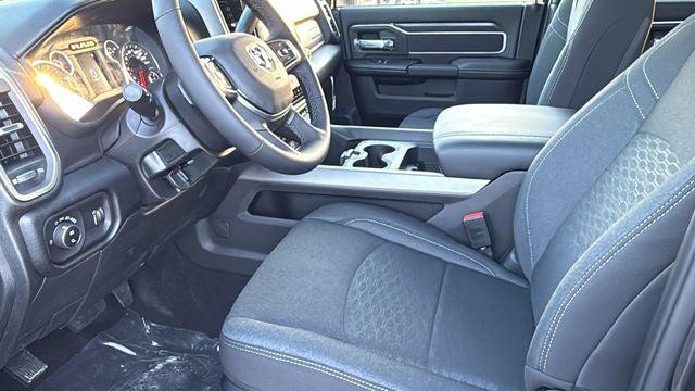 2026 Ram 2500 Big Horn Crew Cab 4x4 64 Box