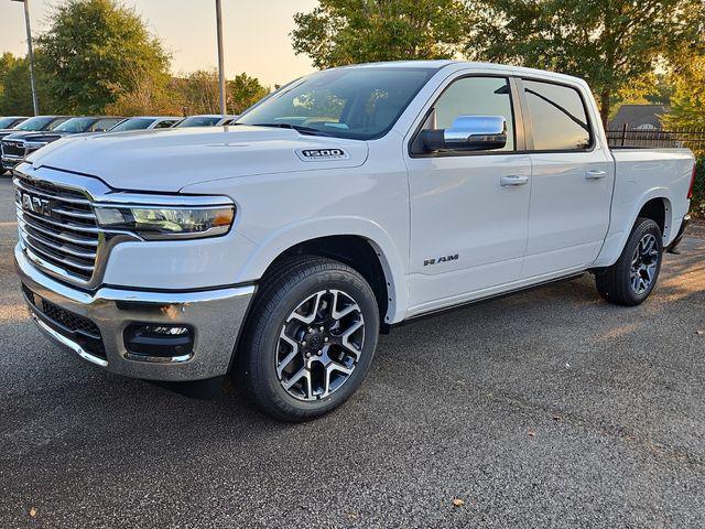 2026 RAM Ram 1500 RAM 1500 LARAMIE CREW CAB 4X2 57 BOX