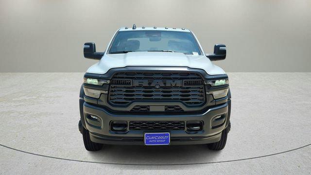 2026 RAM Ram 4500 Chassis Cab RAM 4500 TRADESMAN CHASSIS CREW CAB 4X4 84 CA