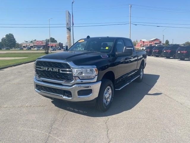2024 RAM 2500 Tradesman Crew Cab 4x4 64 Box