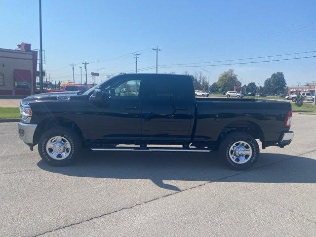 2024 RAM 2500 Tradesman Crew Cab 4x4 64 Box