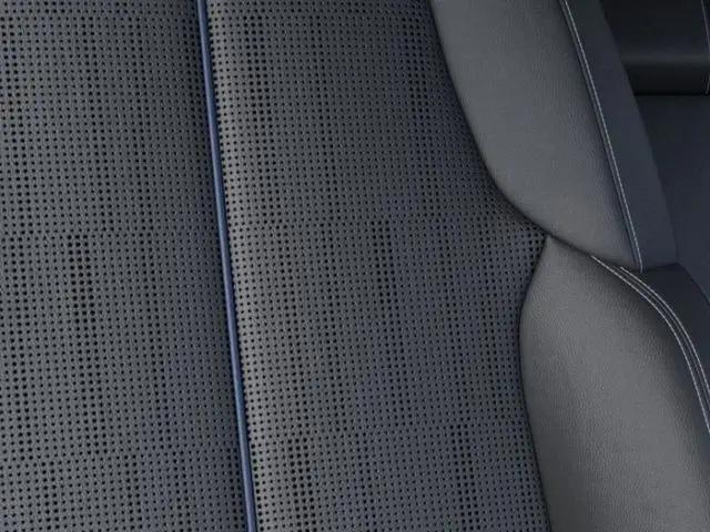 2025 Cadillac iQ Luxury w/1SC