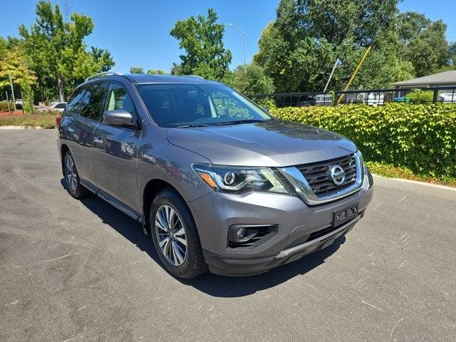 2020 Nissan Pathfinder SV 2WD 2020 Nissan Pathfinder SV 2WD