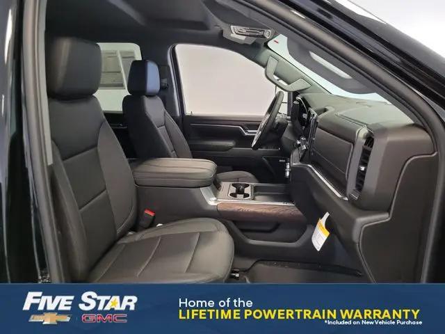 2025 GMC Sierra 2500HD 4WD Crew Cab Standard Bed SLT