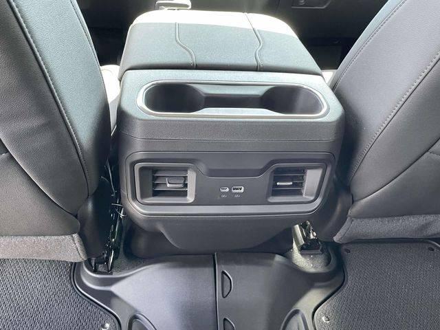 2025 Chevrolet Silverado 1500 4WD Crew Cab Short Bed RST