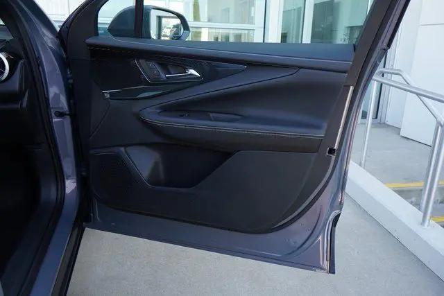 2025 Chevrolet Equinox LT 2