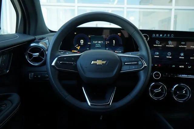 2025 Chevrolet Equinox LT 2
