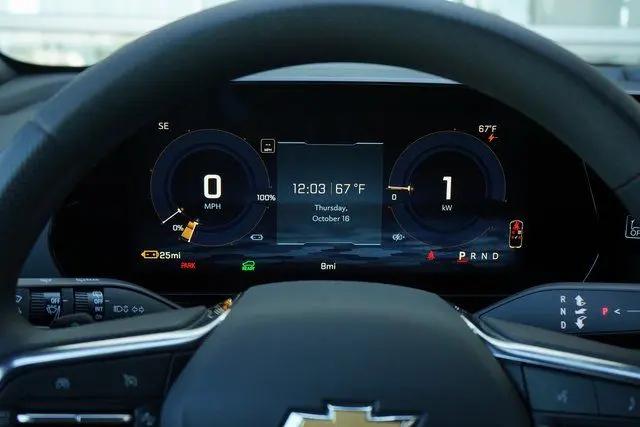 2025 Chevrolet Equinox LT 2
