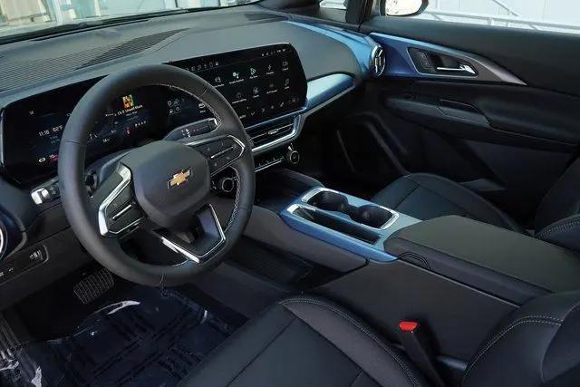 2025 Chevrolet Equinox LT 2