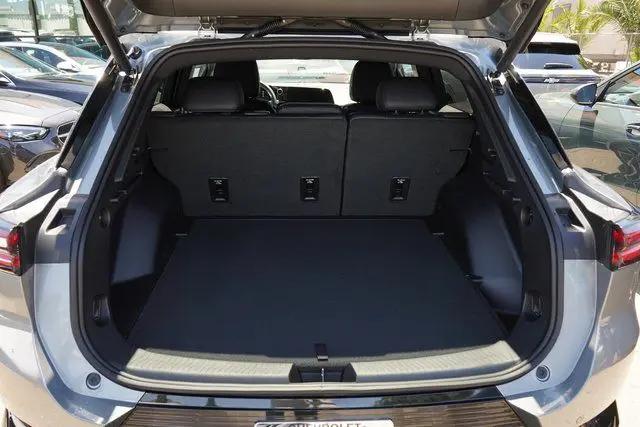 2025 Chevrolet Equinox LT 2