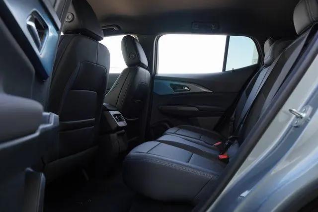2025 Chevrolet Equinox LT 2