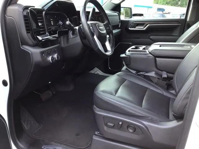 2024 GMC Sierra 1500 4WD Crew Cab Short Box SLT