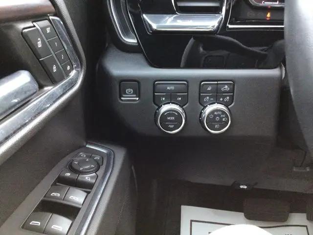 2024 GMC Sierra 1500 4WD Crew Cab Short Box SLT