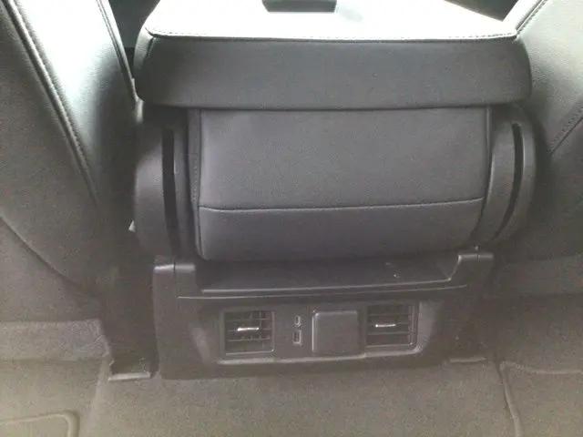 2024 GMC Sierra 1500 4WD Crew Cab Short Box SLT