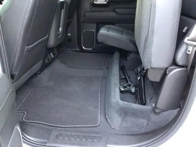 2024 GMC Sierra 1500 4WD Crew Cab Short Box SLT