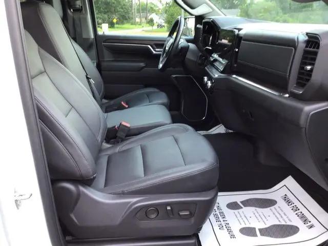 2024 GMC Sierra 1500 4WD Crew Cab Short Box SLT