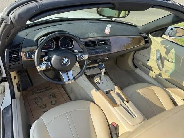 2006 BMW Z4 3.0si