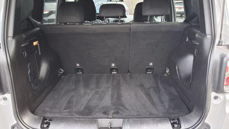 2018 Jeep Renegade Latitude FWD