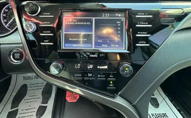 2020 Toyota Camry SE