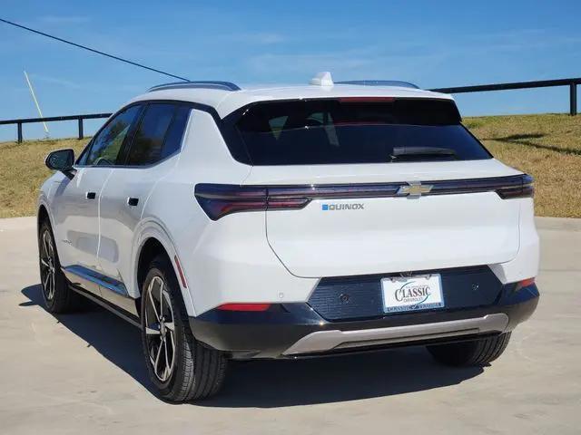 2025 Chevrolet Equinox LT 2