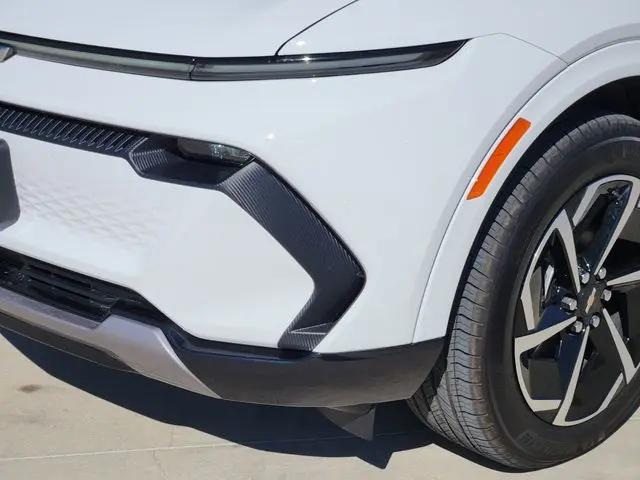 2025 Chevrolet Equinox LT 2